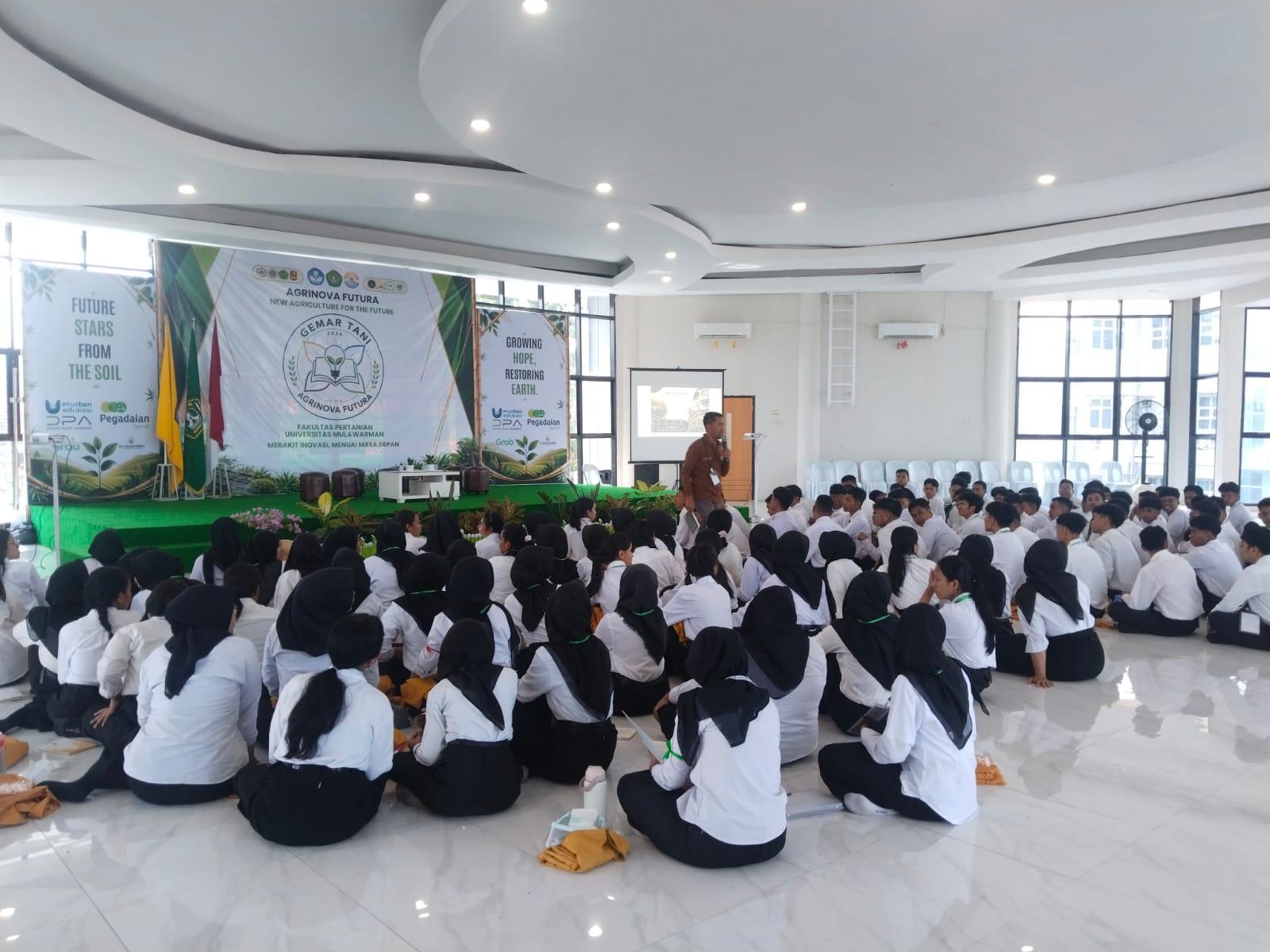 Dokumentasi kegiatan pengenalan laboratorium
